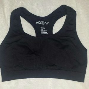 Black sports bra