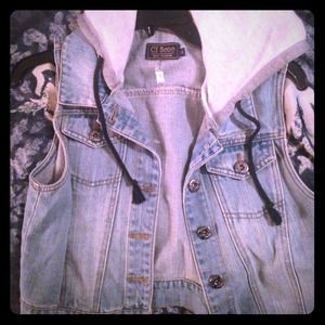 Denim vest with hood