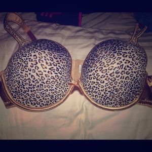 Delta Burke bra, worn only twice .