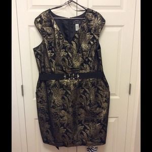 Black and gold plus size dress