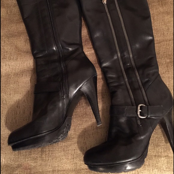 Guess Boots - Guess boots 👢👢