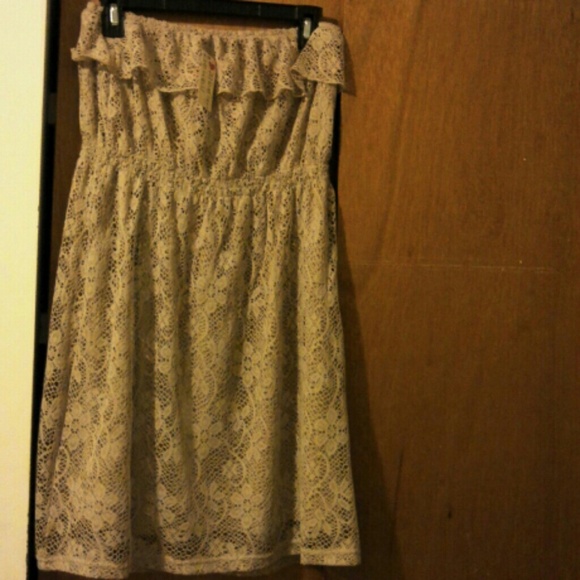 Derek Heart pretty beige strapless dress