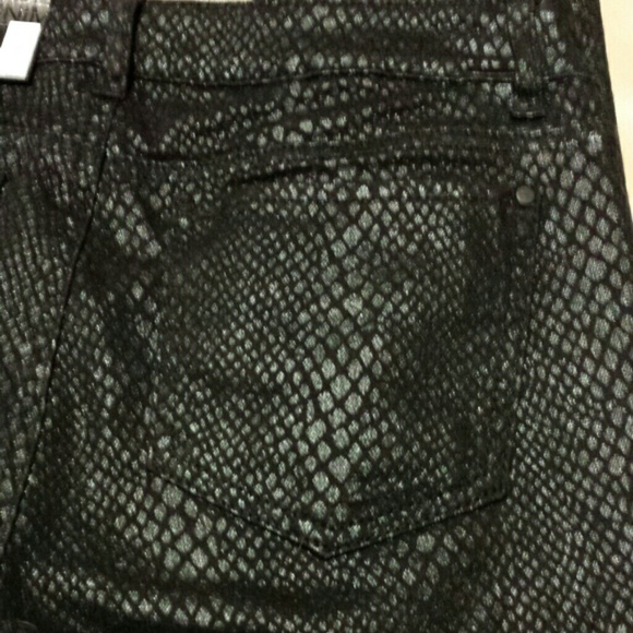 🚫SOLD IN BUNDLE🚫 HP🎉Black Jeans - NWT - Picture 3 of 4
