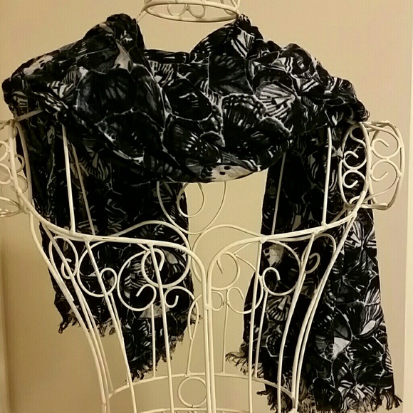 Scarf - Picture 3 of 3