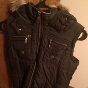 Warm Billabong fur hooded vest