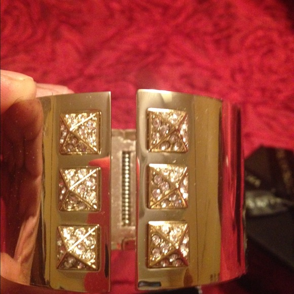 VS cuff bracelet