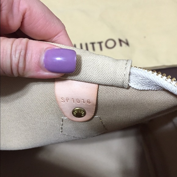 🚫🚫SOLD🚫🚫Authentic Speedy Damier Azur - Picture 3 of 3