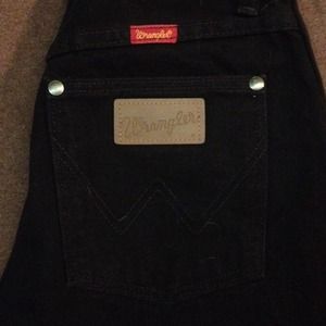 NWOT Black Wrangler Jeans