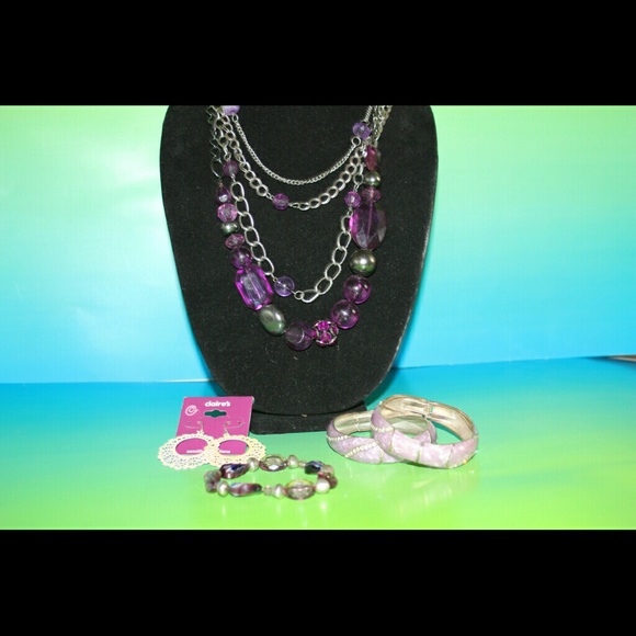 ⬇Just Reduced⬇️ 4 pieces purple jewelry - Picture 4 of 4