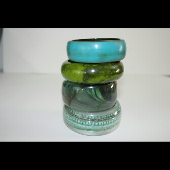 4 Green Bangles for $15 - Picture 2 of 4