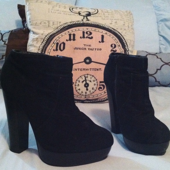 Black Booties
