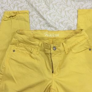 Yellow skinny