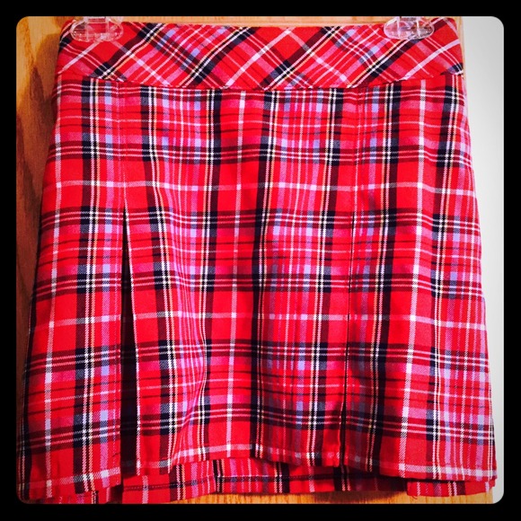 Throwback A & F pleated schoolgirl mini skirt