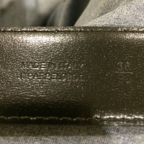 Burberry belt size 90 220