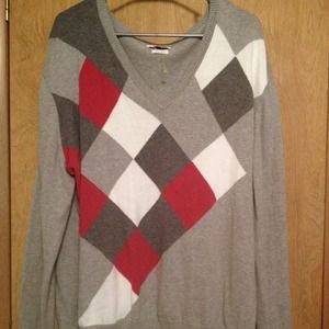 🎉🎉🎉TODAY ONLY $10 🎉🎉.    Soft gray sweater