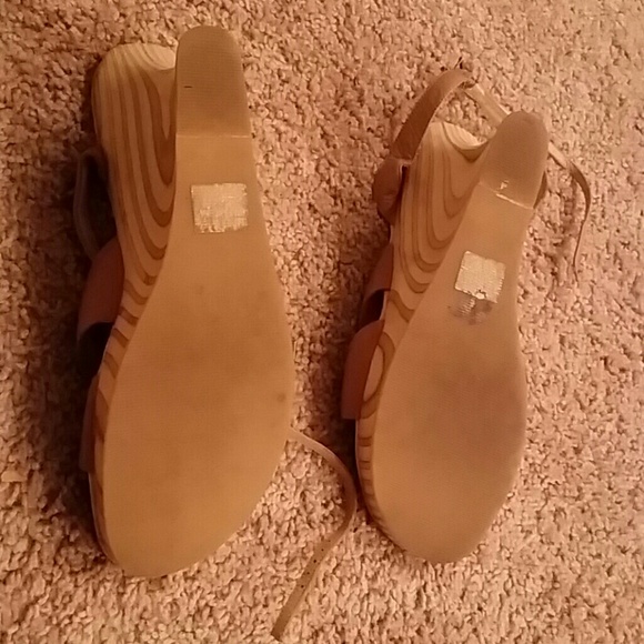 wedges - Picture 3 of 3