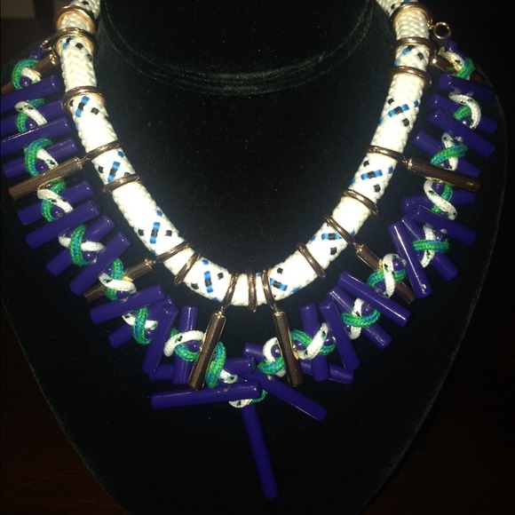 Gorgeous knotted blues