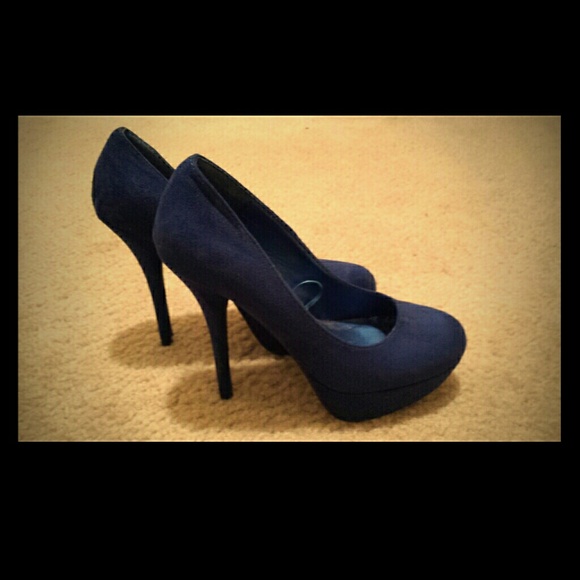 Shoes blue, suede pumps. Worn once - Picture 1 of 1