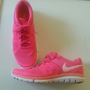 Nike ladies sneakers