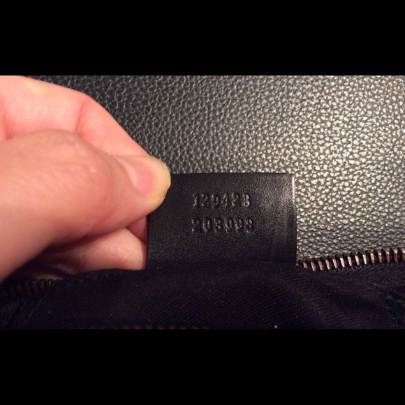 ❌SOLD❌Authentic Gucci GG Canvas Mini Pochette - Picture 4 of 4