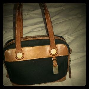 Dooney & bourke tote purse
