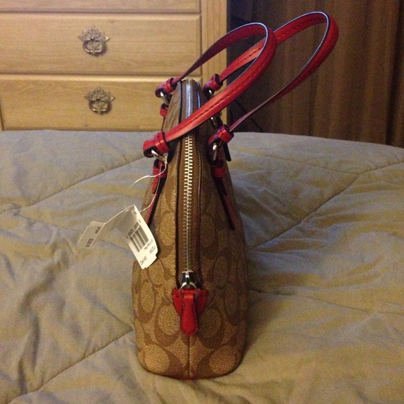 Small Coach Bag - Authentic - New - Picture 2 of 4