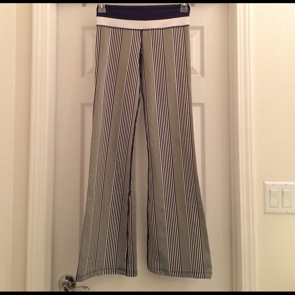 lululemon athletica Pants - Lululemon
