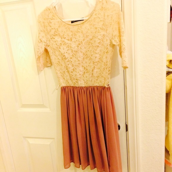 Foreign exchange dress