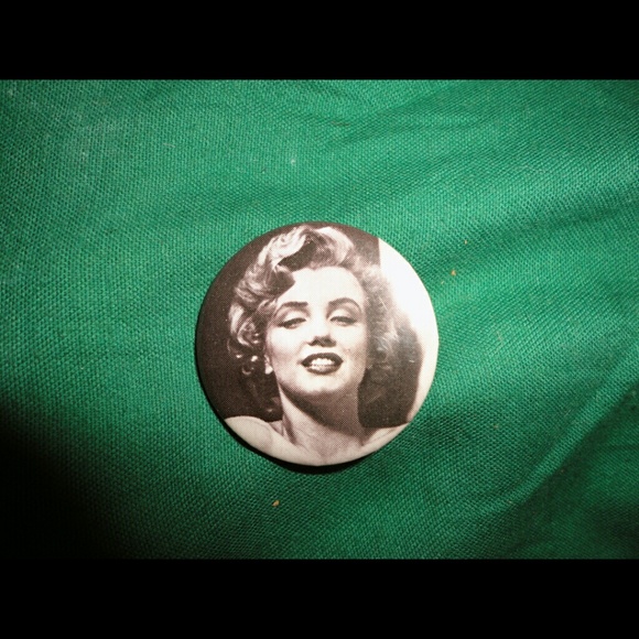 Vintage Marilyn Monroe pin