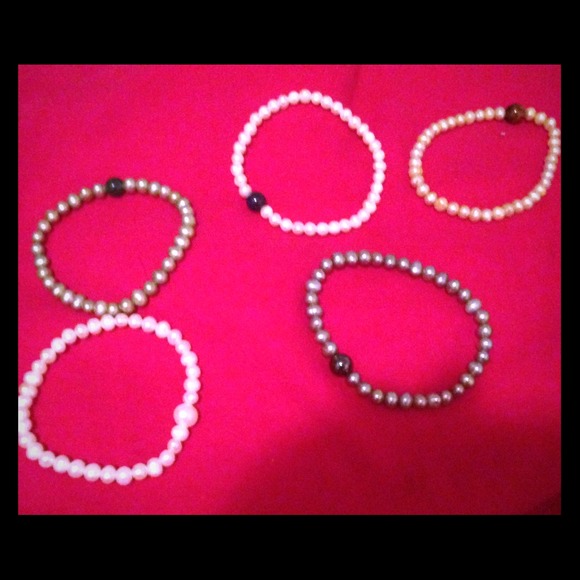 Pearl braclets