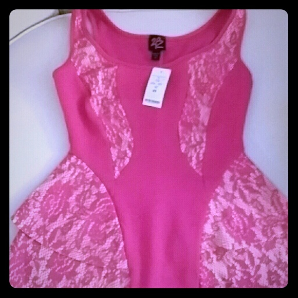 NWT Bebe pink lace peplum top