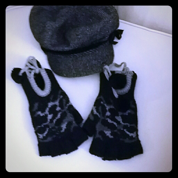 BUNDLE! Leopard gloves and hat