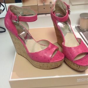 Ariana Wedge electric pink. Matches my bag!