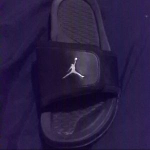 Jordan sandals black