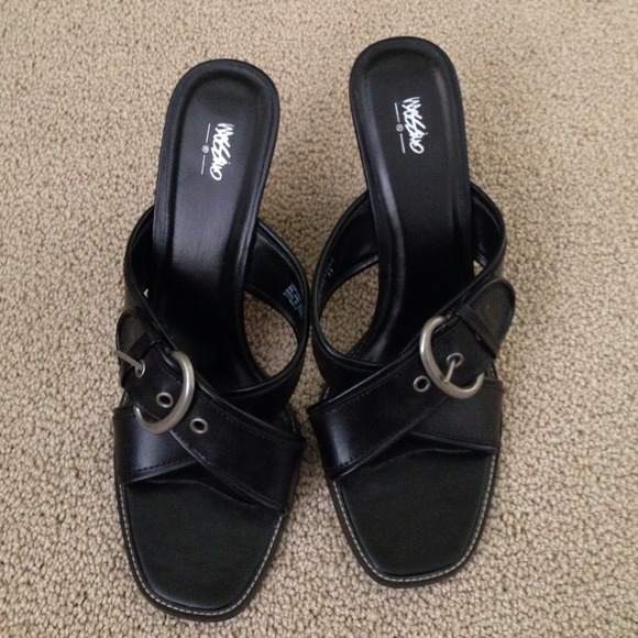 Fun wedge sandals! - Picture 1 of 4