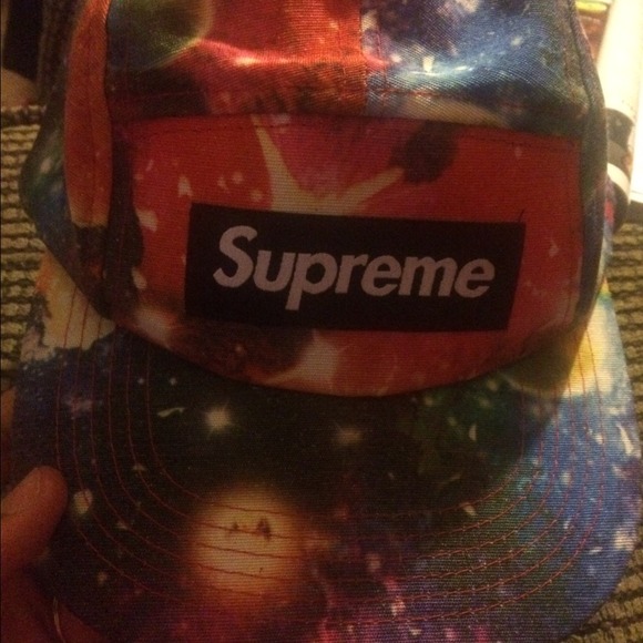 SUPREME HAT !!