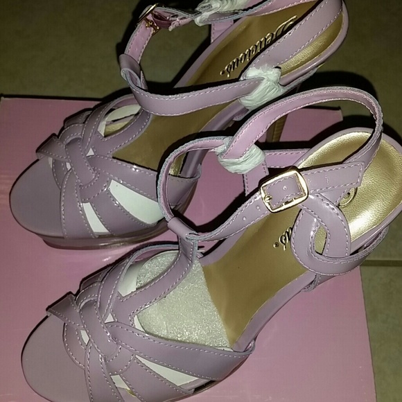 Delicious Women's High heels Size7