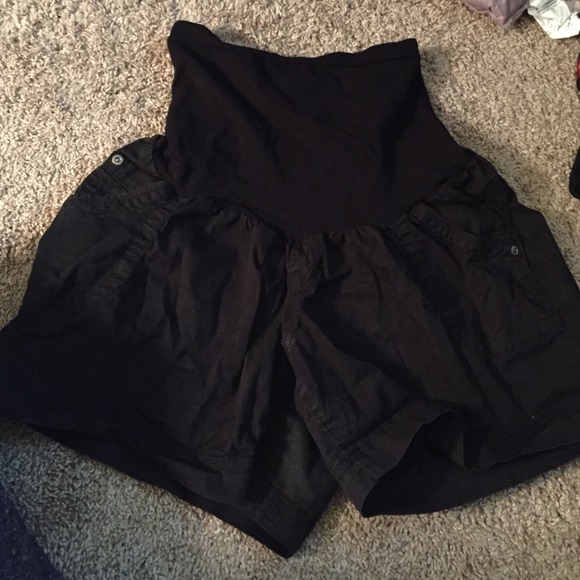 Black maternity shorts