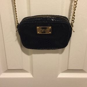 Michael kors cross body