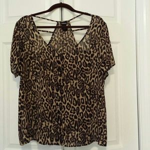 Nwot Torrid Leopard print blouse
