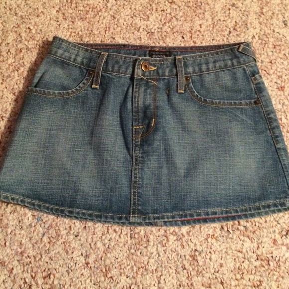 Von Dutch skirt