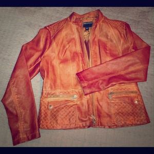 Beautiful leather jacket, perfect condition.