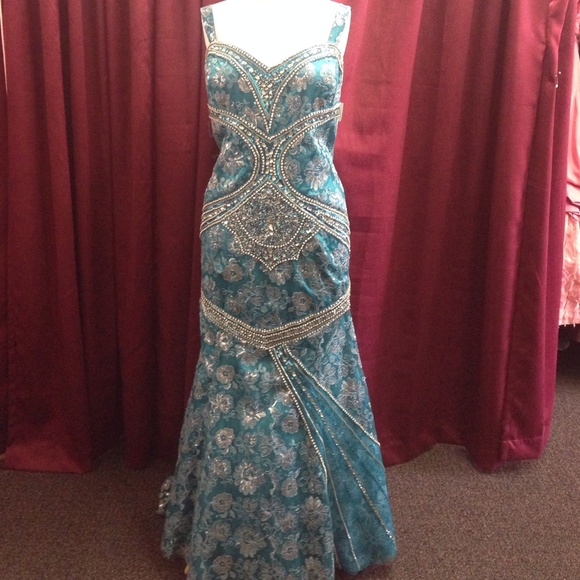 Turquoise sequin m tail dress