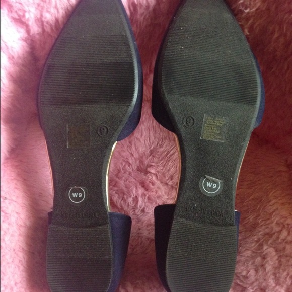 ❤️SOLD❤️🔷Blue GAP Shoes🔷 - Picture 2 of 3