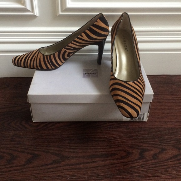 Parade pumps