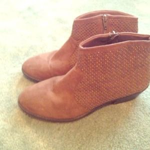 Ankle booties