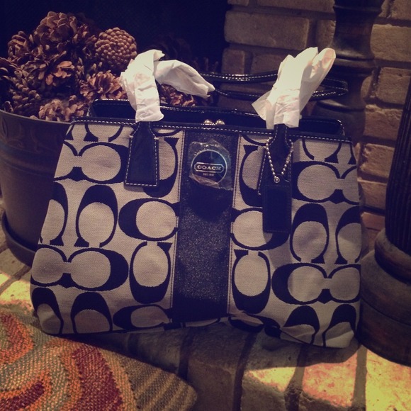 Coach bag NEW WITH TAGS