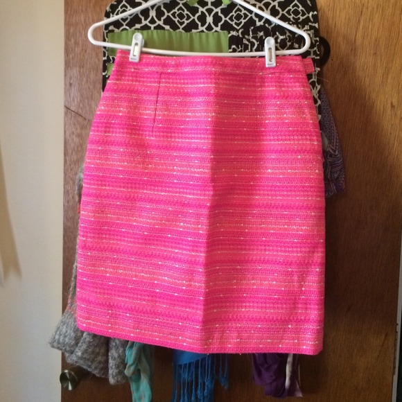 Lilly Pulitzer Dresses & Skirts - Lilly Pulitzer pencil skirt!