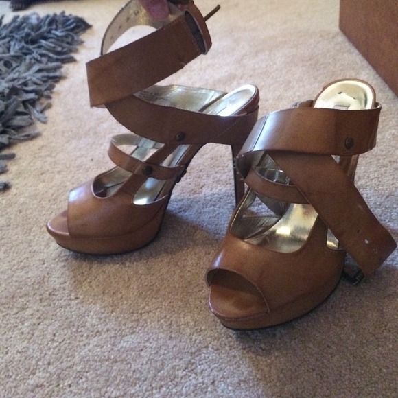 Simply Vera pumps