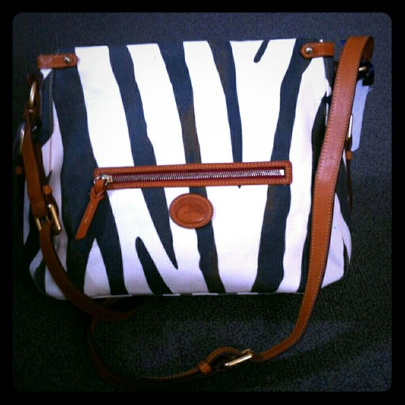 Dooney&Bourke NWT 58%off